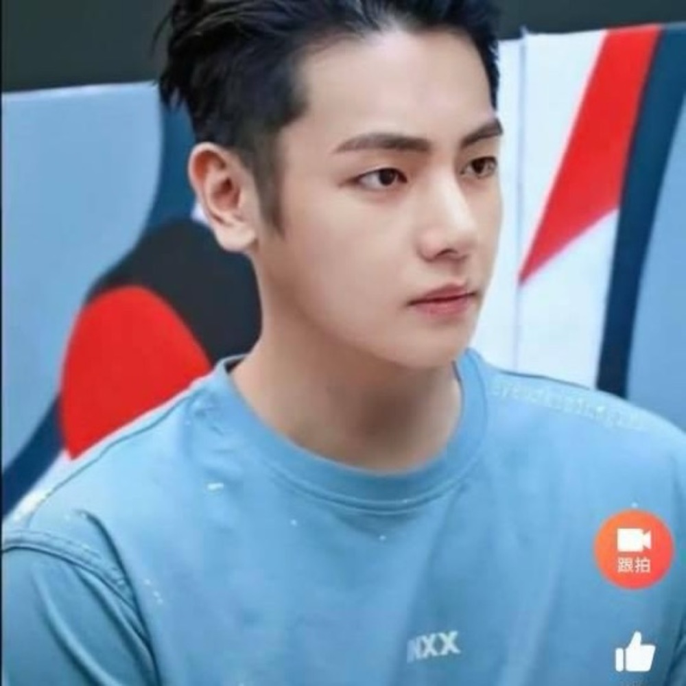 Meet your Posher, Alex